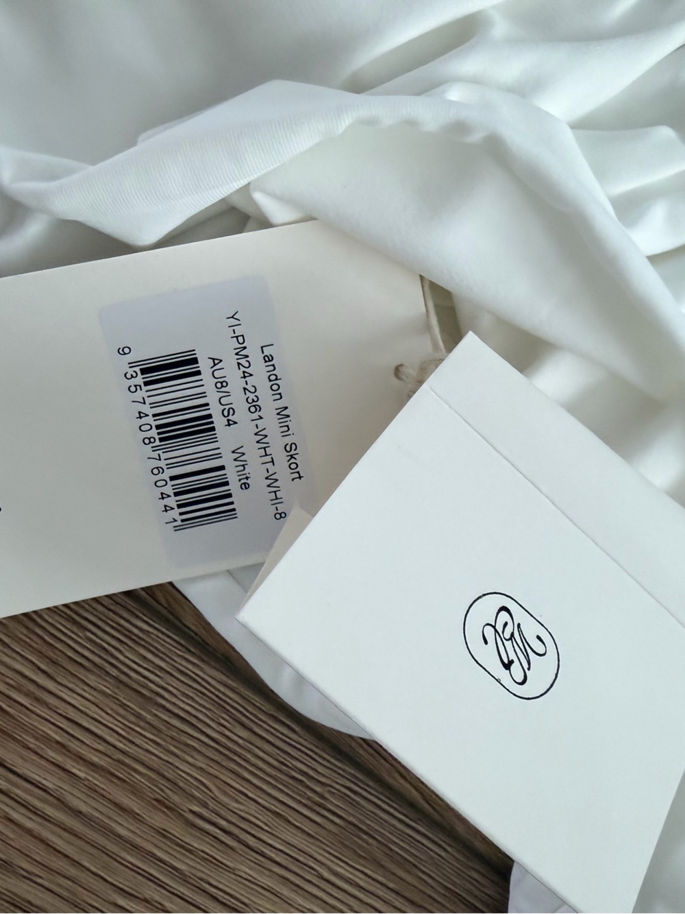 Pepper Mayo Landon NWT mini skort in white us 4 - Picture 2 of 3